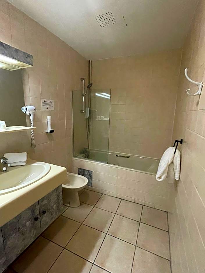 Hotel De France Perpignan Centre Ville