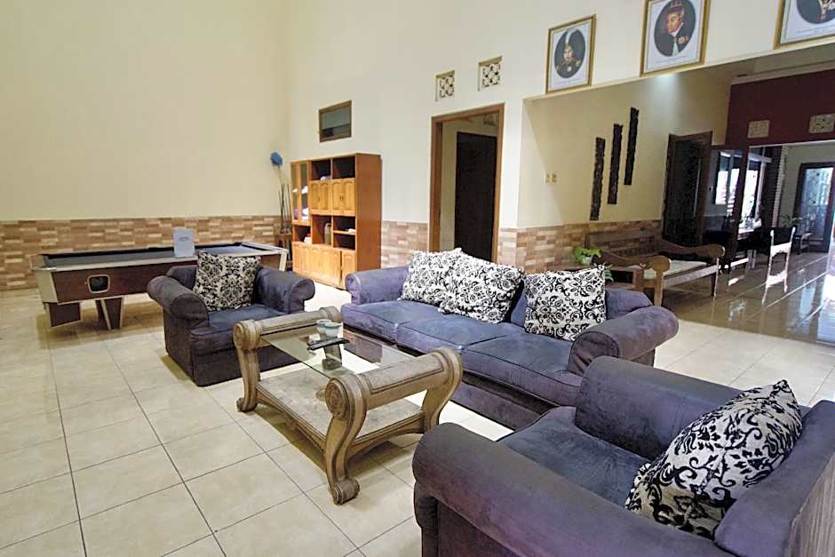 Ndalem Padma Guesthouse