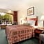 Travelodge by Wyndham Waukegan Gurnee