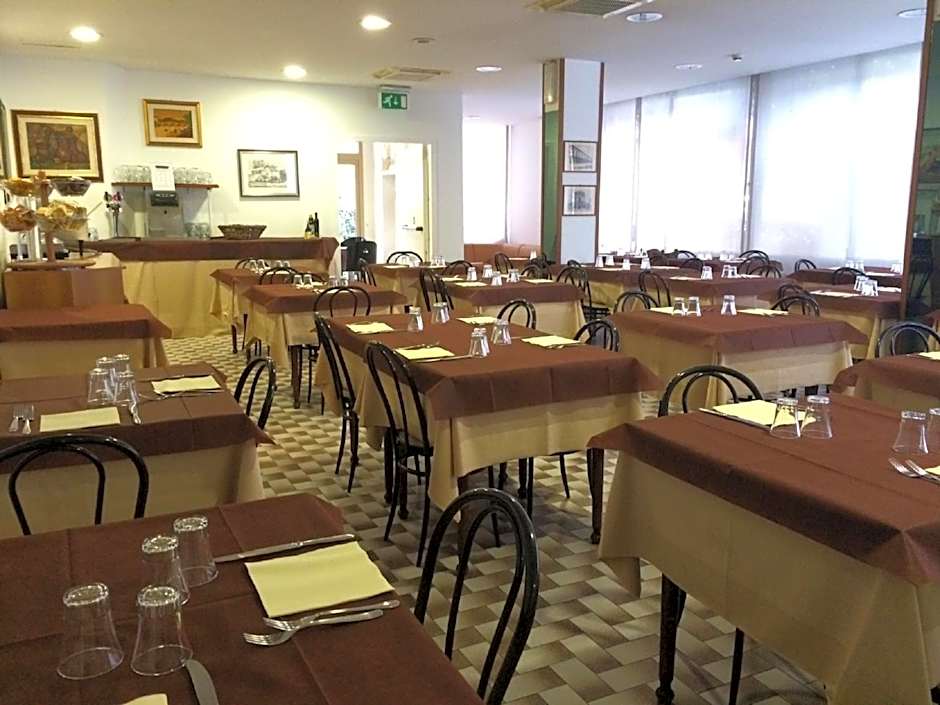 Hotel Ausonia B&B RiMiNi