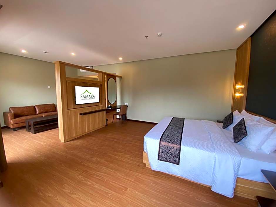 Photo 1 of 9 of Suite, City View