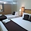 Victoria Palms Hotel