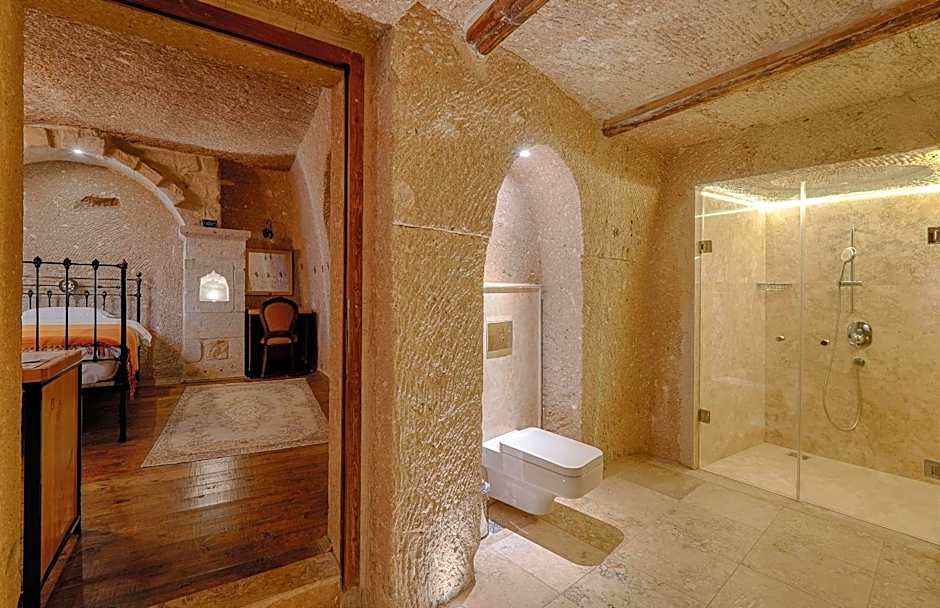 Taru Cave Suites