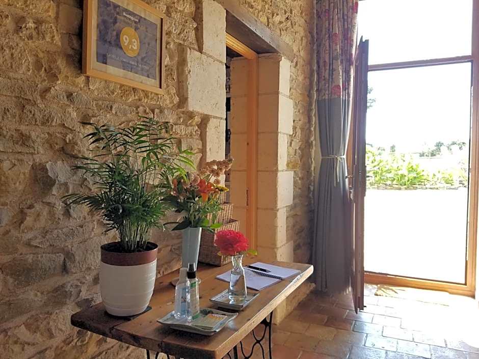 La Vieille Gorce Chambres d'Hôtes near Civray