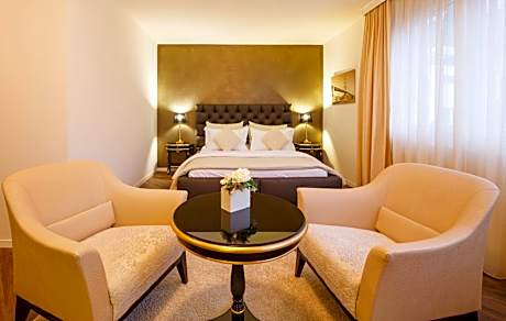 Superior Queen Room with Air Con
