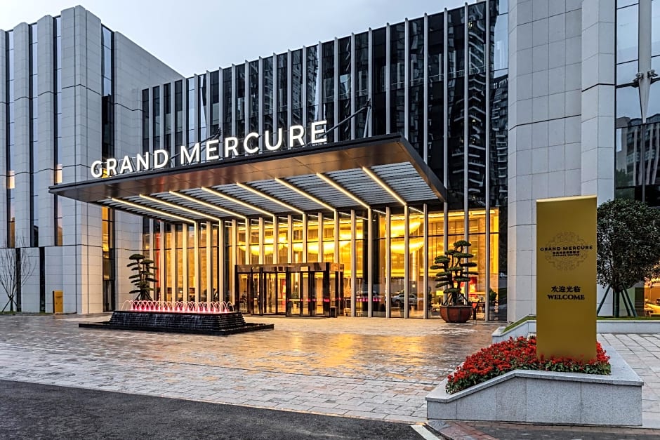 Grand Mercure Yichang Waitan