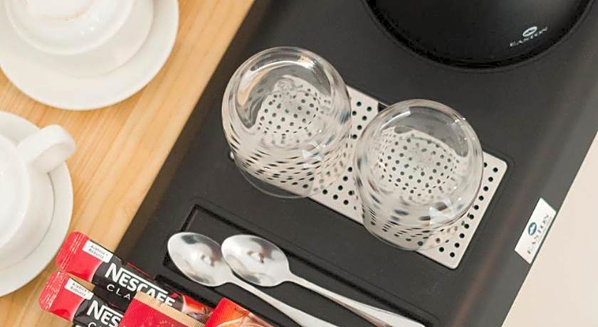 Sunrise by White sand dhigurah 