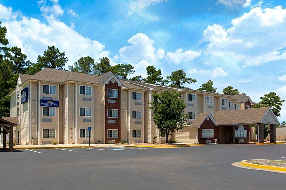 Microtel Inn & Suites by Wyndham Augusta Riverwatch