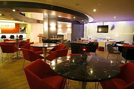 Samm Hotel Spa & Bistro