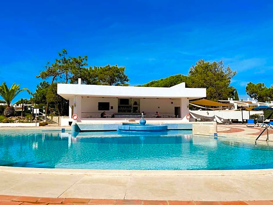 Scarlet's Place - 1 bed Victory Village Quinta Do Lago - beach, nature, lakes
