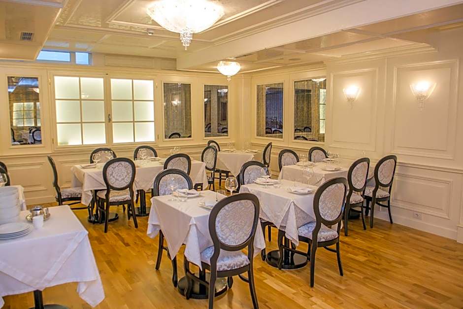 Hotel Opera