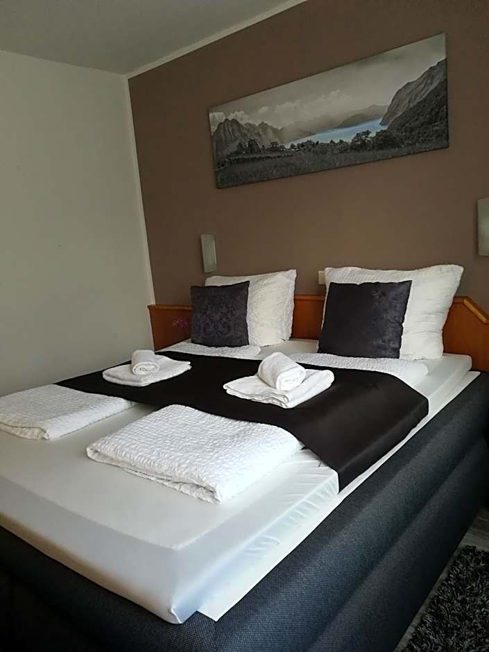 Foto 1 di 8 di Double Room