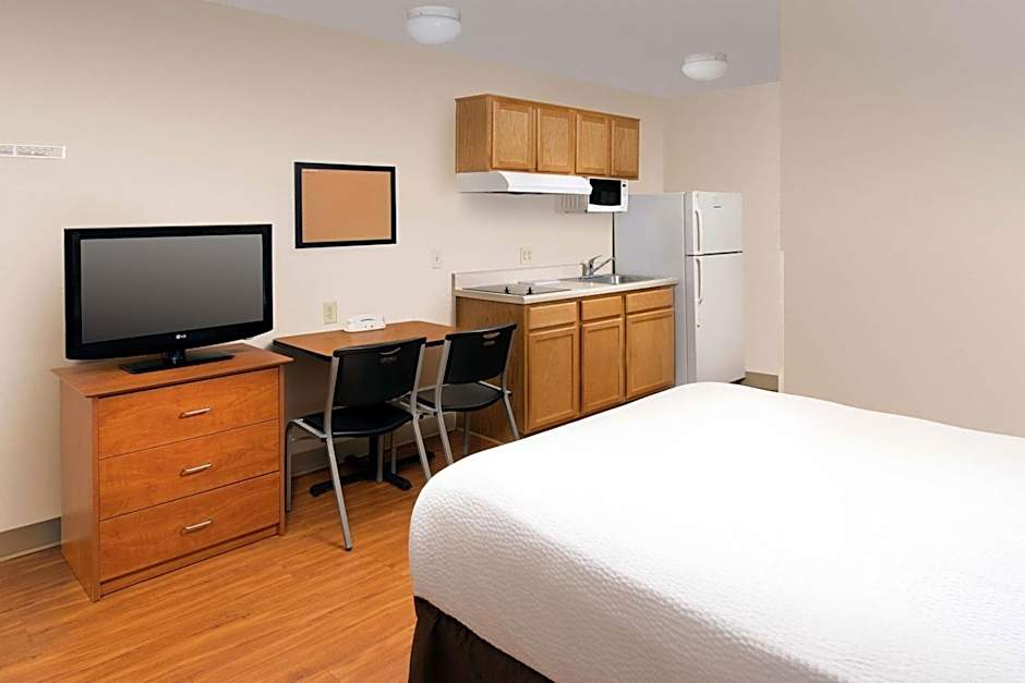 WoodSpring Suites Clarksville Ft. Campbell