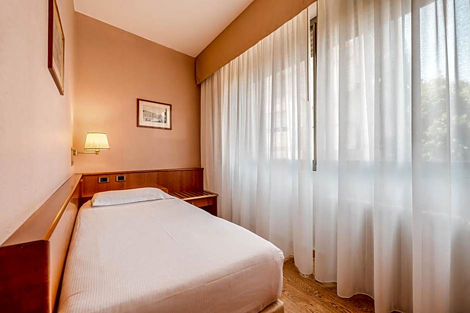 Crystal Hotel Varese