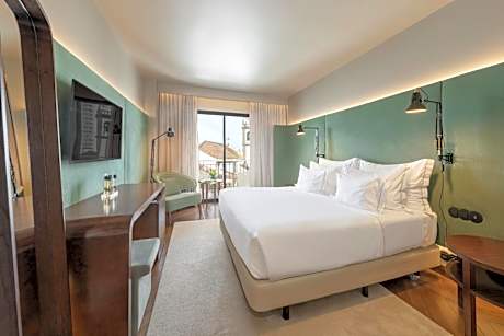 Double or Twin Room with City View