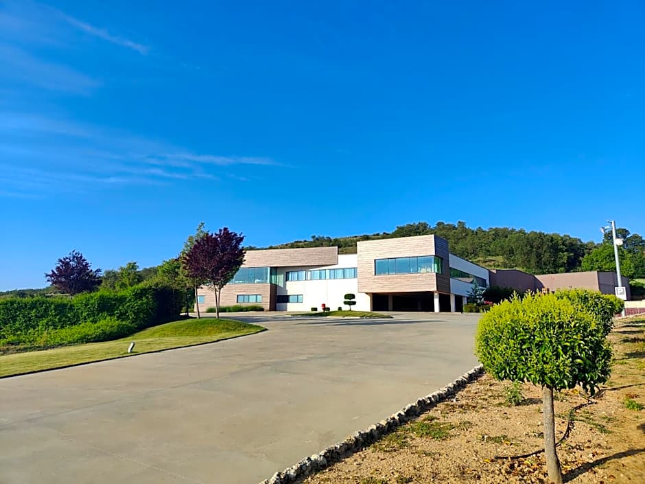 Hotel Bodegas Traslascuestas - GRUPO PIÉROLA