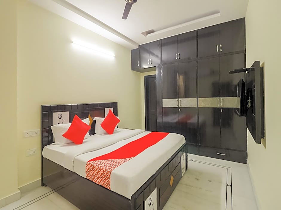 The Golden Bridge by OYO Rooms – Delhi, NY