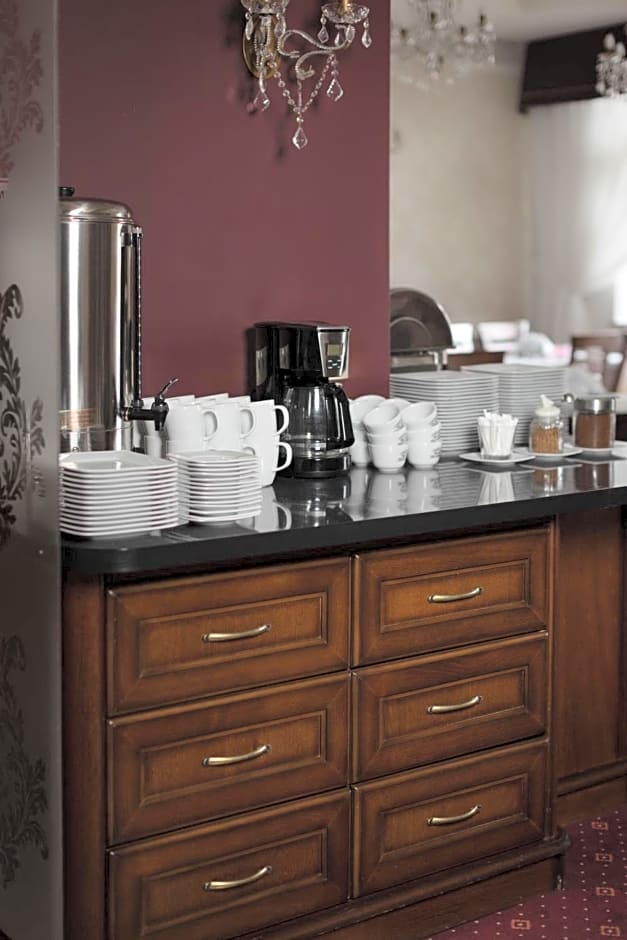 Paria Hotel