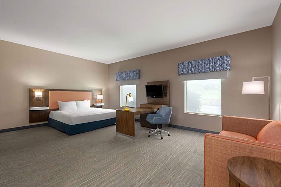 Hampton Inn By Hilton And Suites Harrisburg/North, Pa