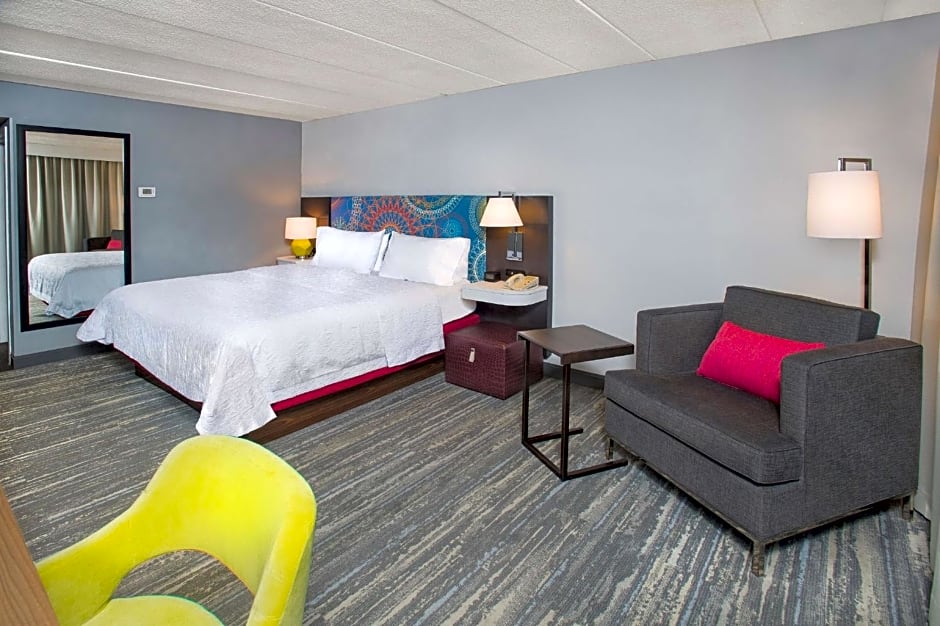 Hampton Inn By Hilton And Suites Annapolis