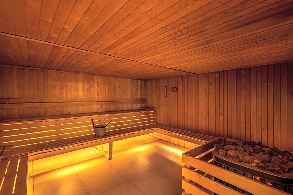 Holiday Inn Yerevan - Republic Square By IHG