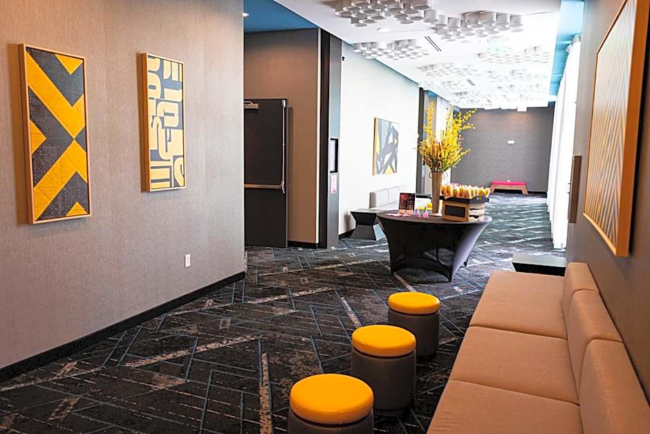 Aloft Dallas DFW Airport Grapevine