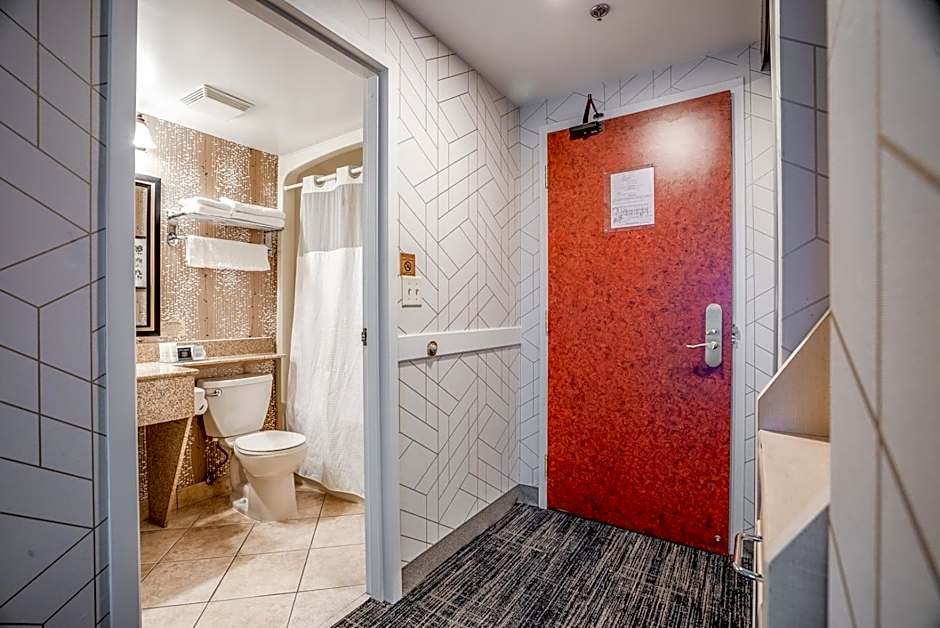 Monte Carlo Inn Barrie