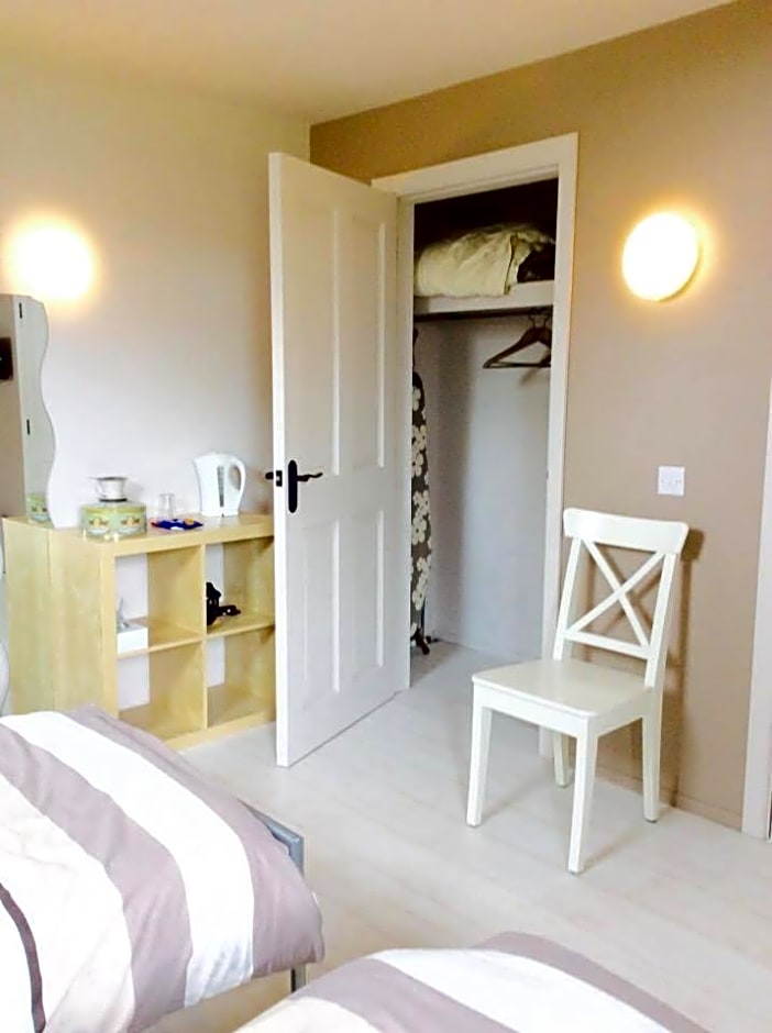 Holland House F94DP26