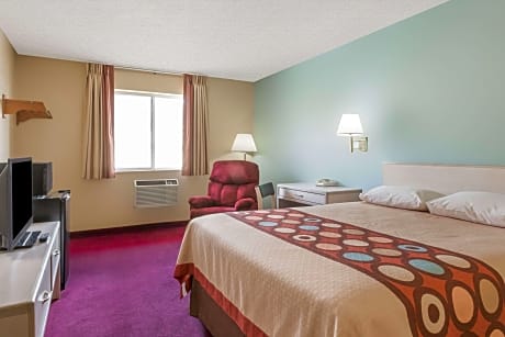 1 Queen Bed Non-Smoking