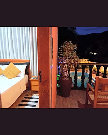 Triple Room with Balcony