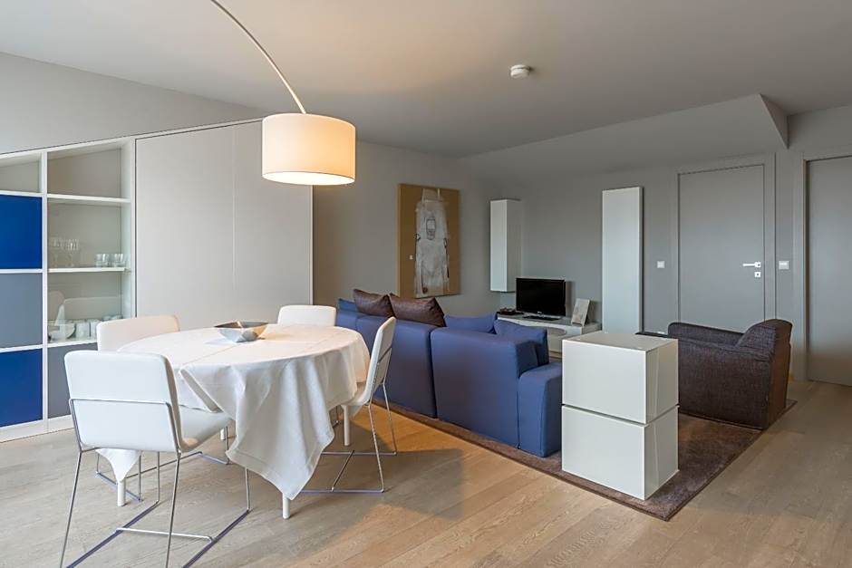 Four Stars Aparthotel