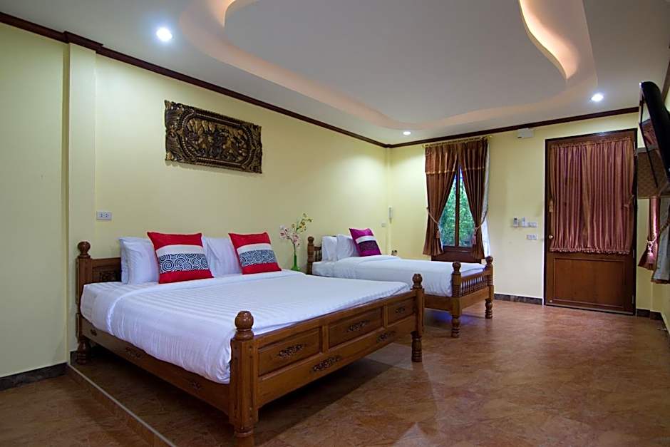Photo 1 of 9 of Superior 1 King Bed
