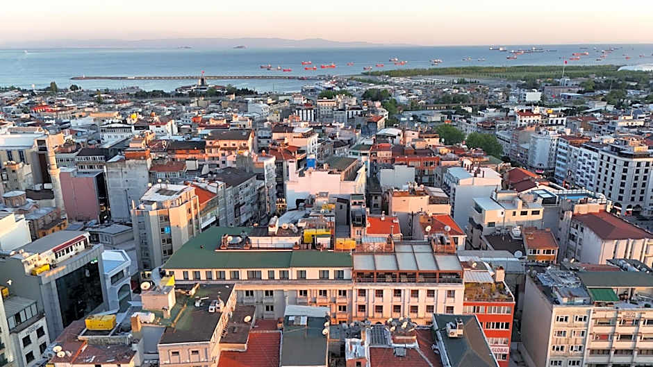 Istanbul River Hotel