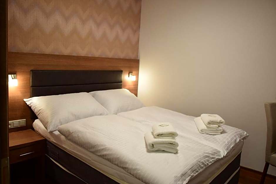 Hotel Prague Star