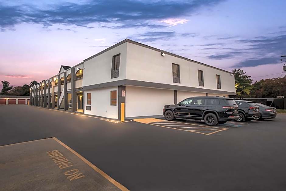 Days Inn by Wyndham Chesapeake