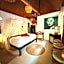 Alcove Bungalow