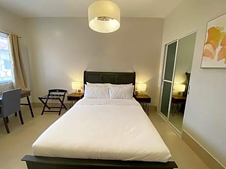 Deluxe Room 2