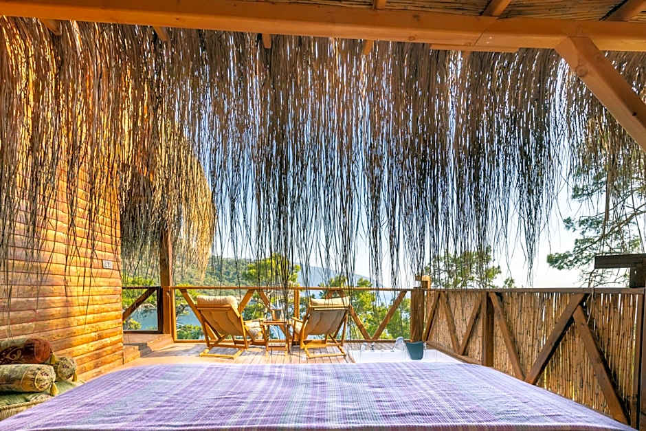 La Boheme Kabak Adults Only