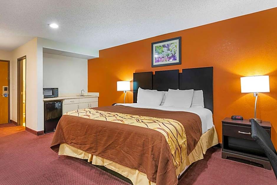 Rodeway Inn Coopersville