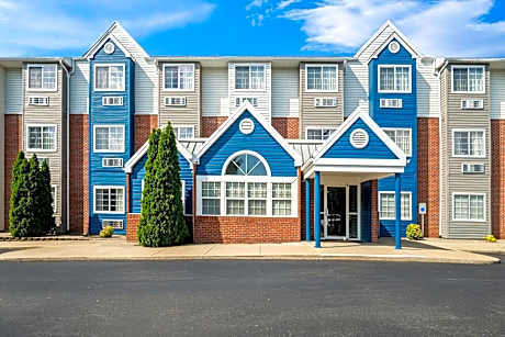 Microtel Inn & Suites by Wyndham Georgetown