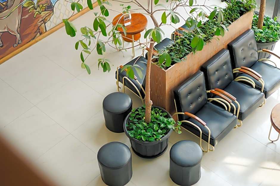 Yellow Star Gejayan Hotel