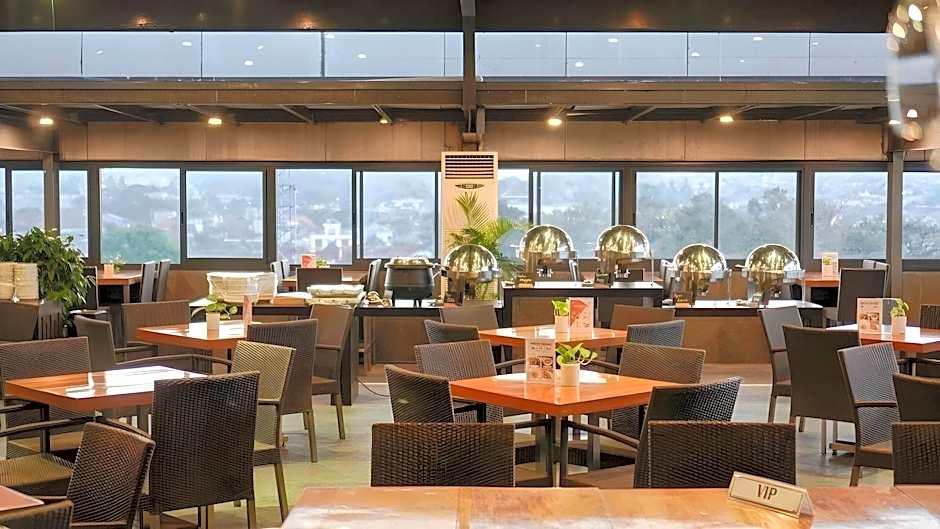 SAVANA HOTEL & CONVENTION MALANG