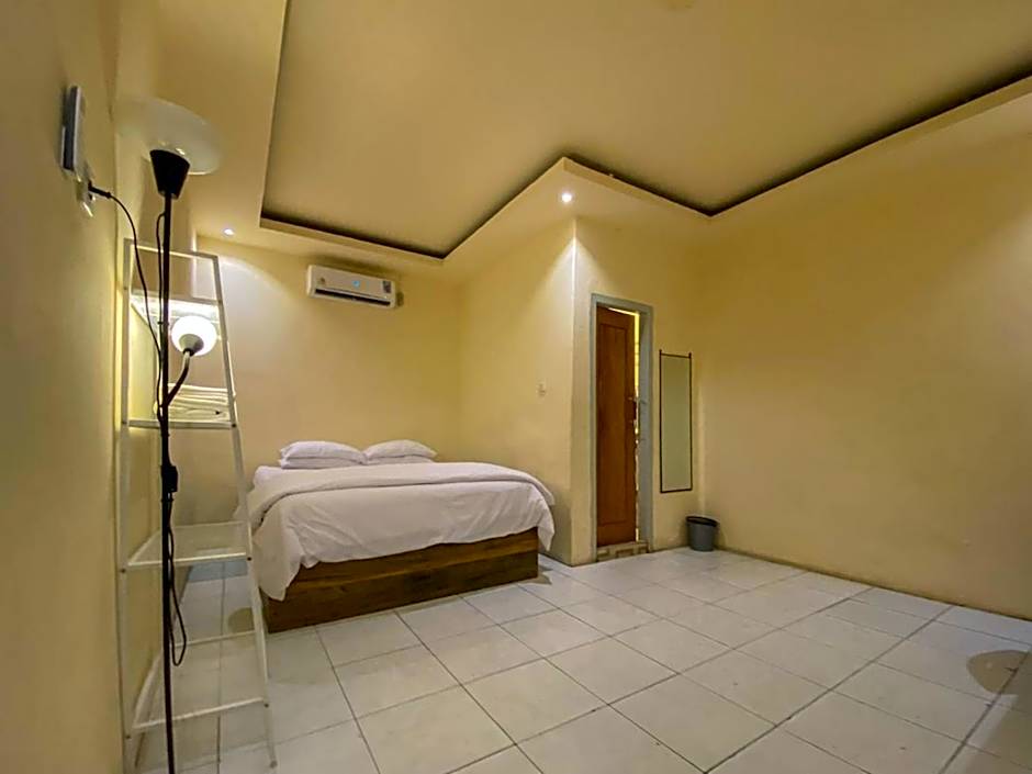 Urbanview Hotel ME Jayapura