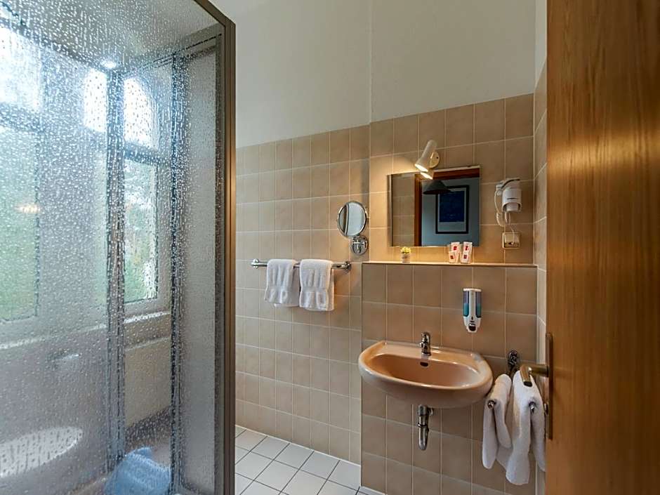 Hotel & Restaurant Raueneck