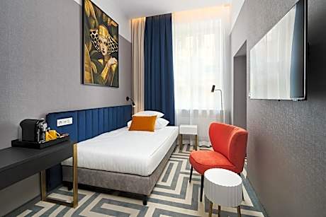 Standard Single Room - Non-Smoking