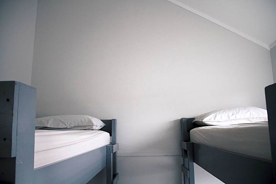 Hugo & Carters Backpackers & Motel