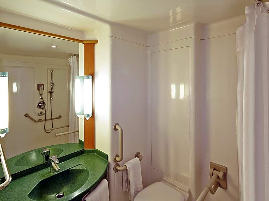 ibis London Thurrock M25