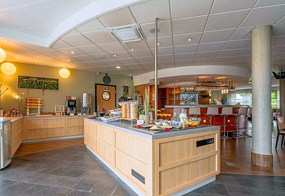 B&B HOTEL Calais Terminal Cité Europe 4 étoiles