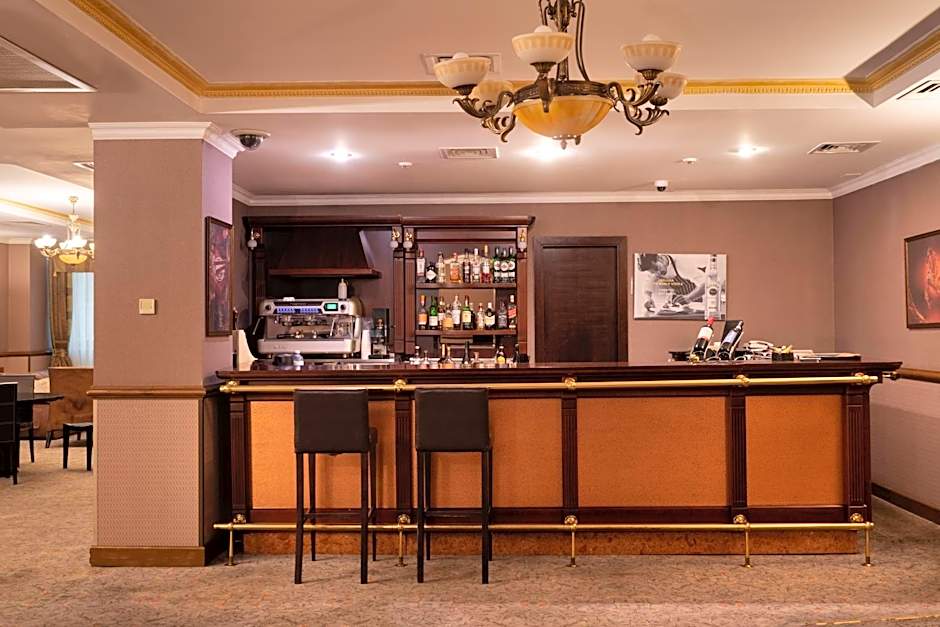 Grand Tien Shan Hotel
