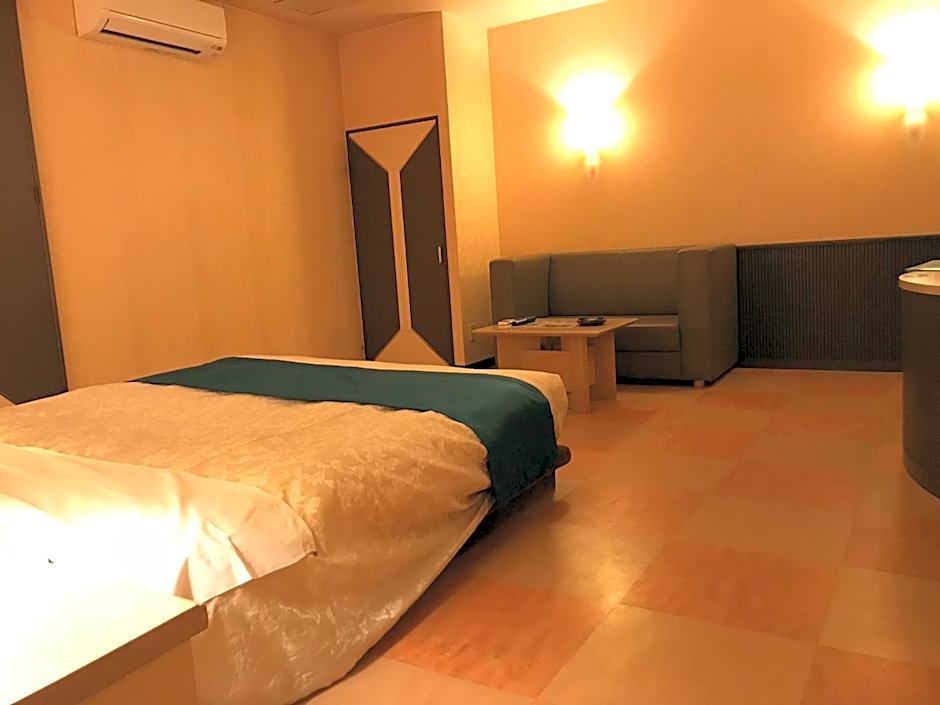 Hotel Tiffany (Adult Only)